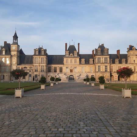 Coeur De Fontainebleau: Confort, Calme & Haut Debit Luaran gambar