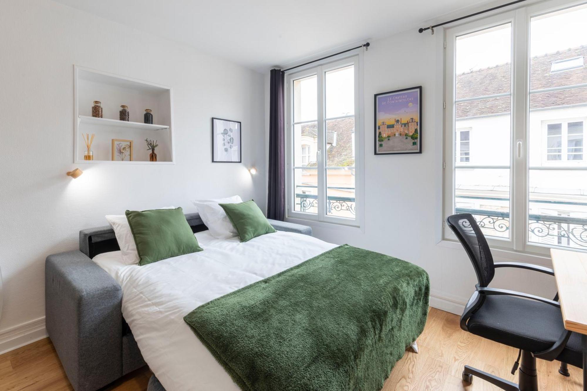 Coeur De Fontainebleau: Confort, Calme & Haut Debit Luaran gambar